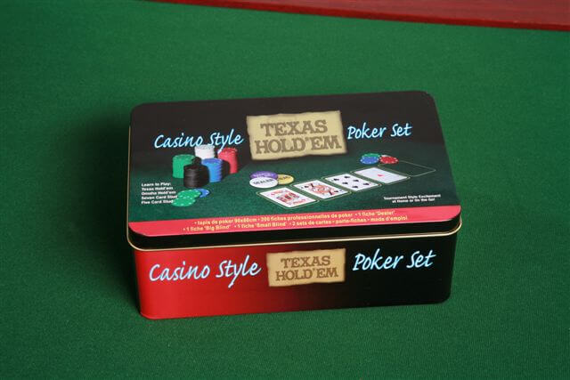 Casino style Texas Hold’em Poker set 200 žetonů + plátno + karty