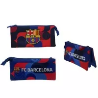 Penál FC Barcelona se třemi kapsami